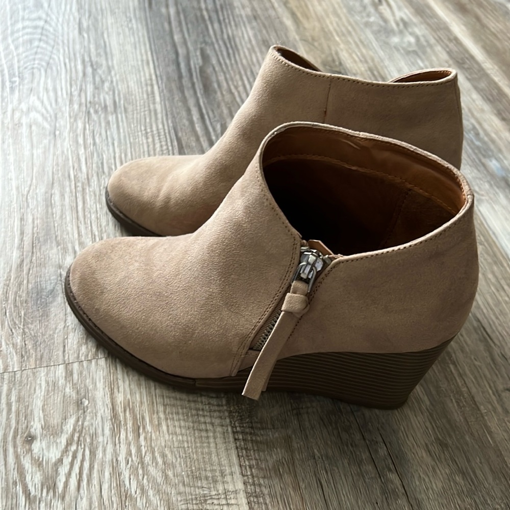 Wedge ankle booties